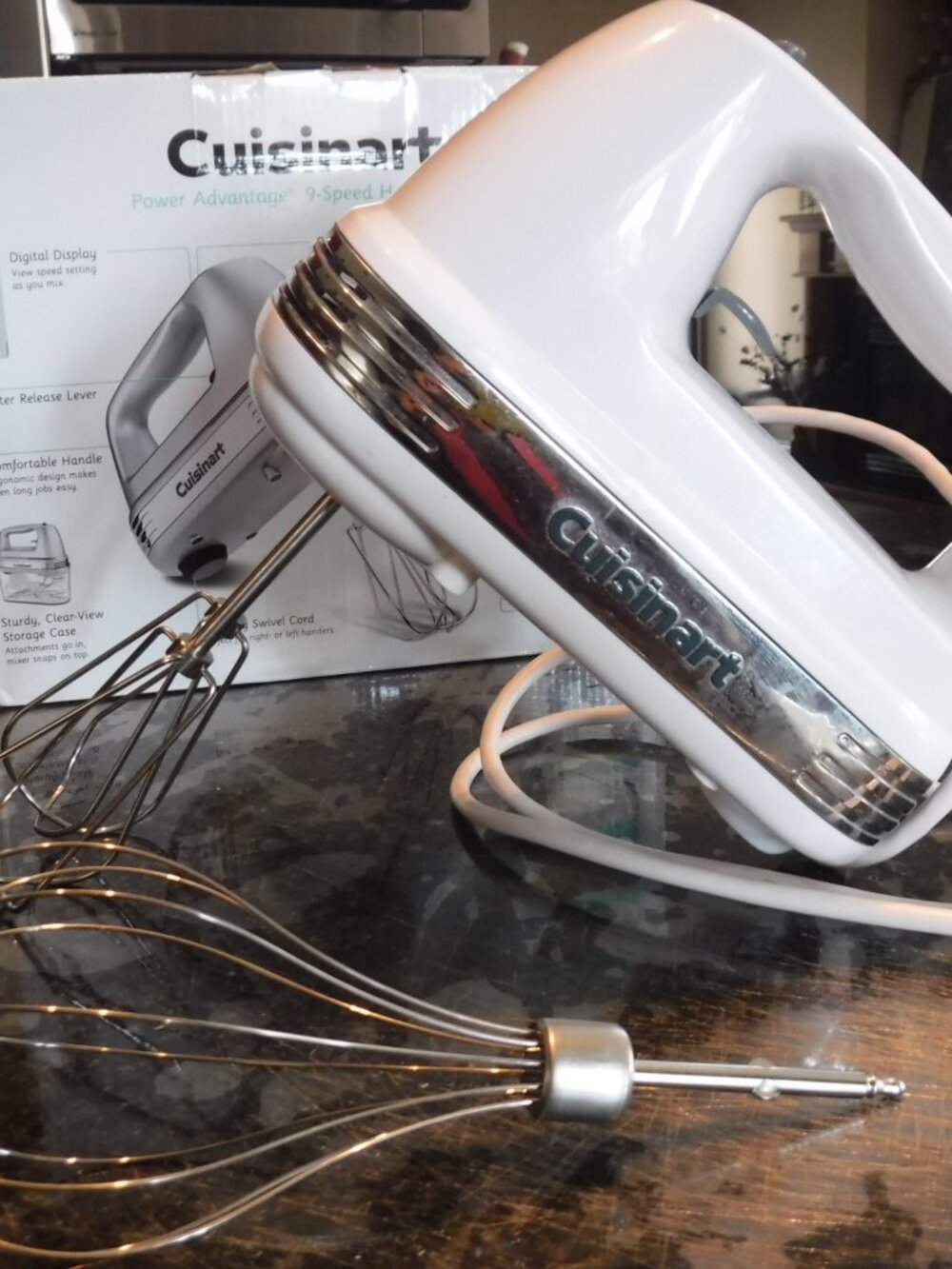 Cuisinart HM-70C Power Advantage 7 Speed Hand Mixer - White